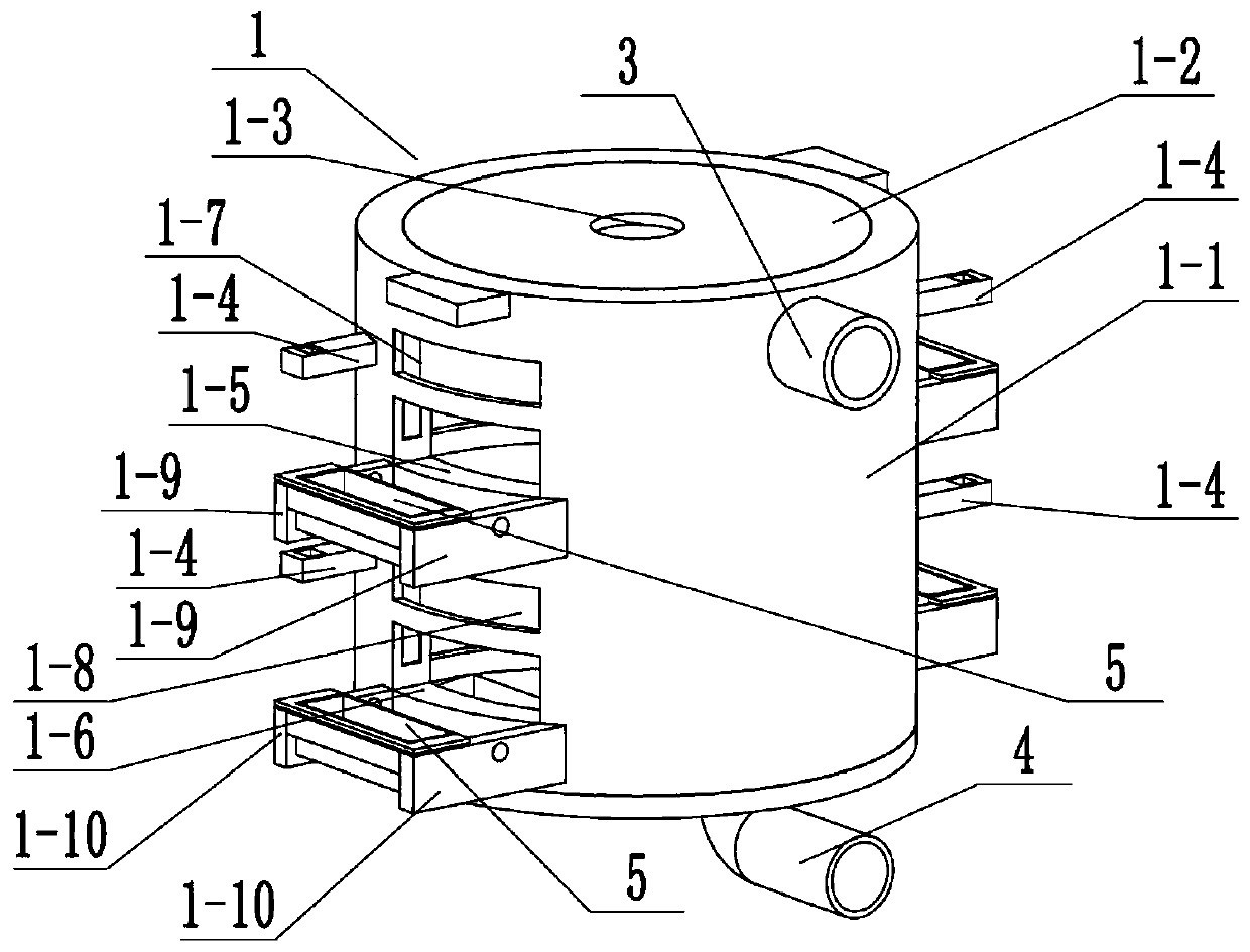 Alga graded filtering device for removing algae in coupling manner