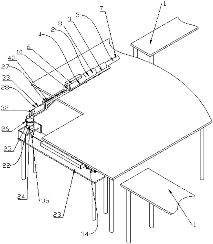 Horizontal conveying device