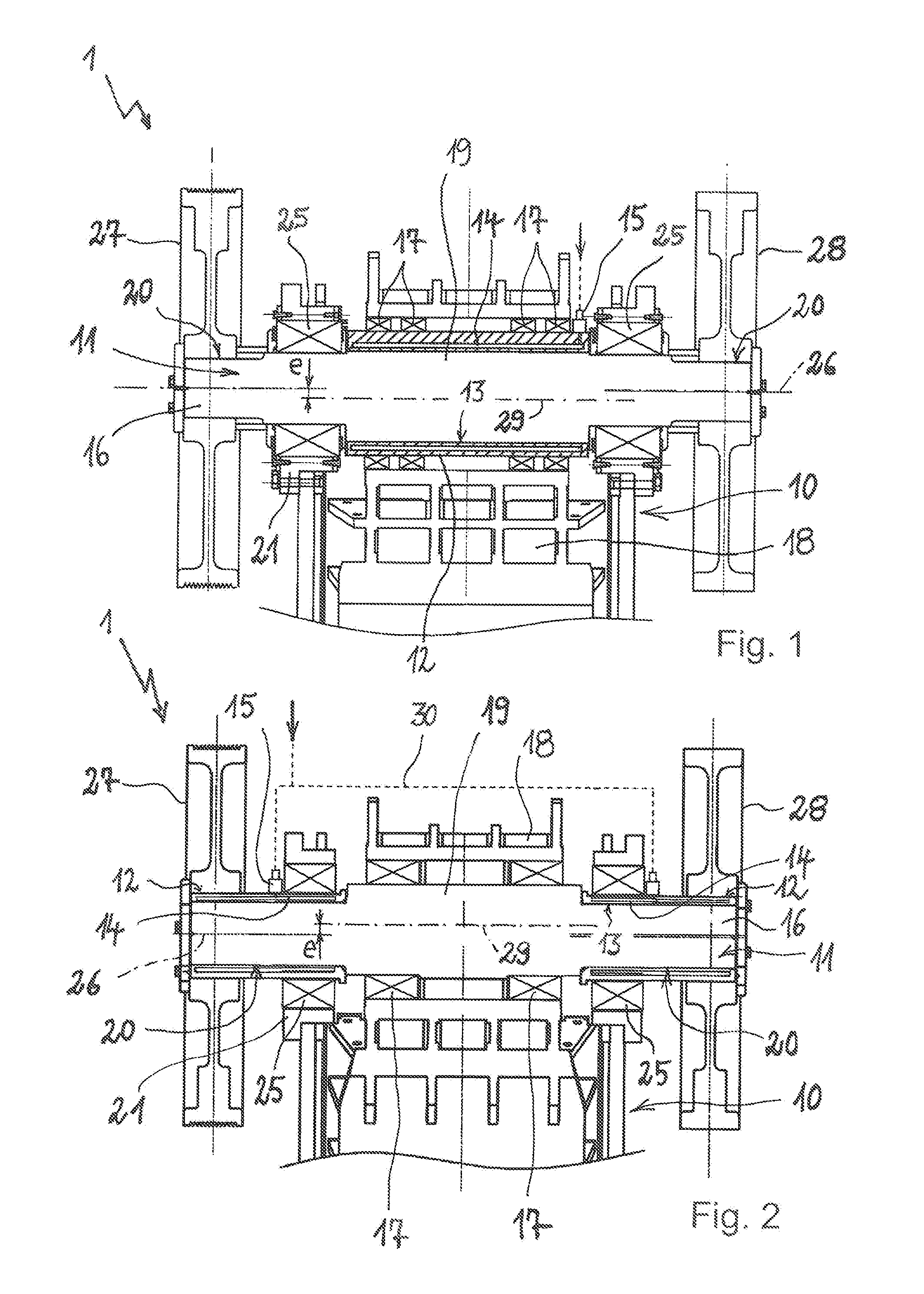 Crushers having adjustable eccentricity