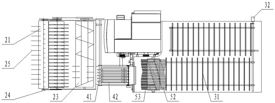 Caterpillar type straw pick-up vehicle