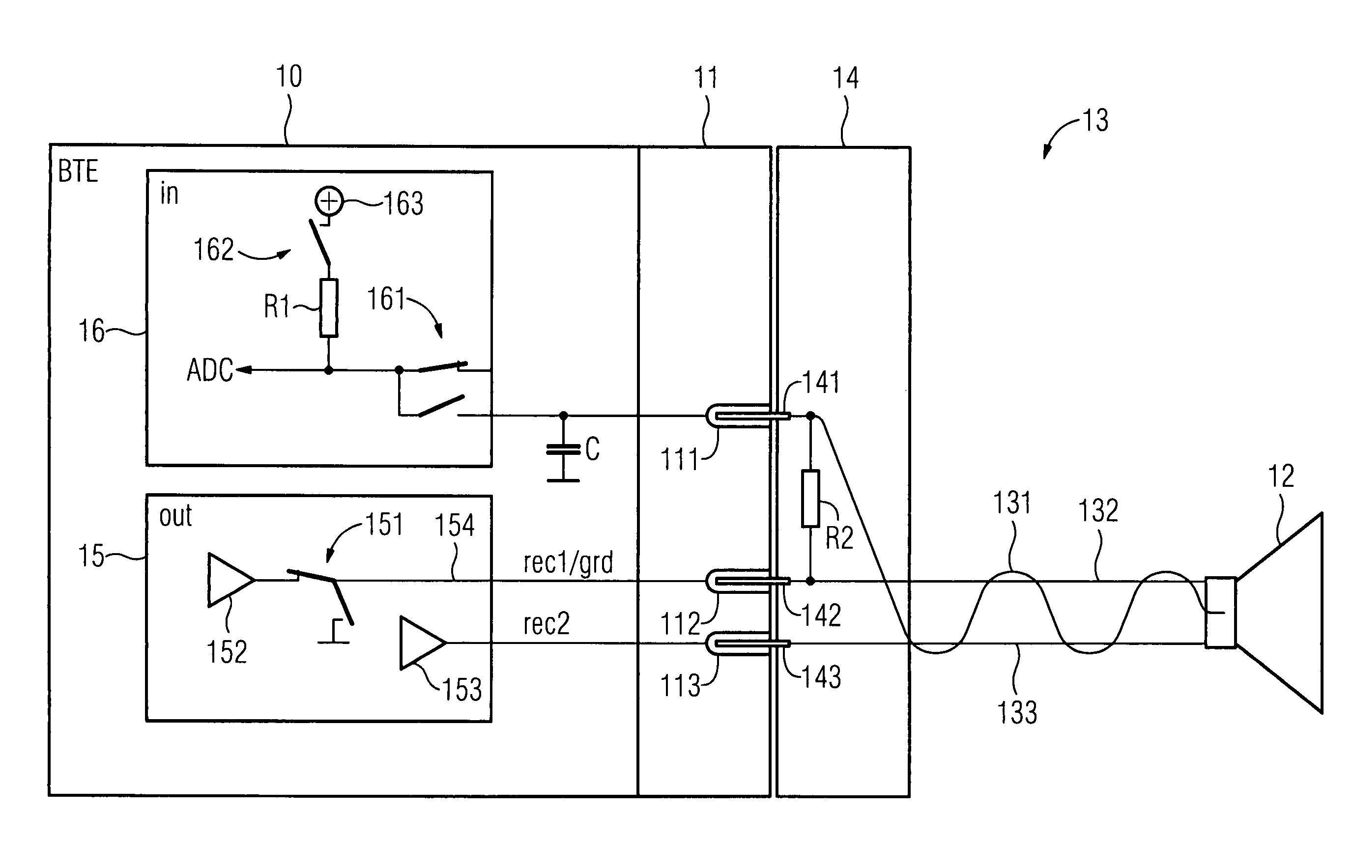 Hearing apparatus with a common connection for shielding and identification of a receiver