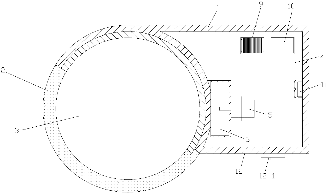 Microwave oven adopting cylindrical oven chamber and taking helical antenna as radiator