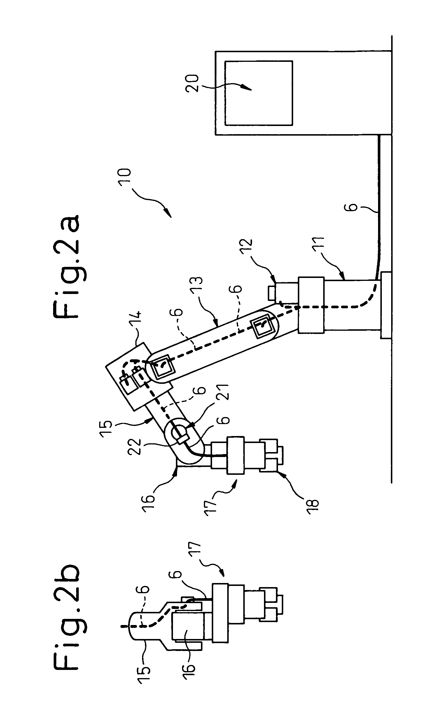 Managing structure for umbilical member of industrial robot