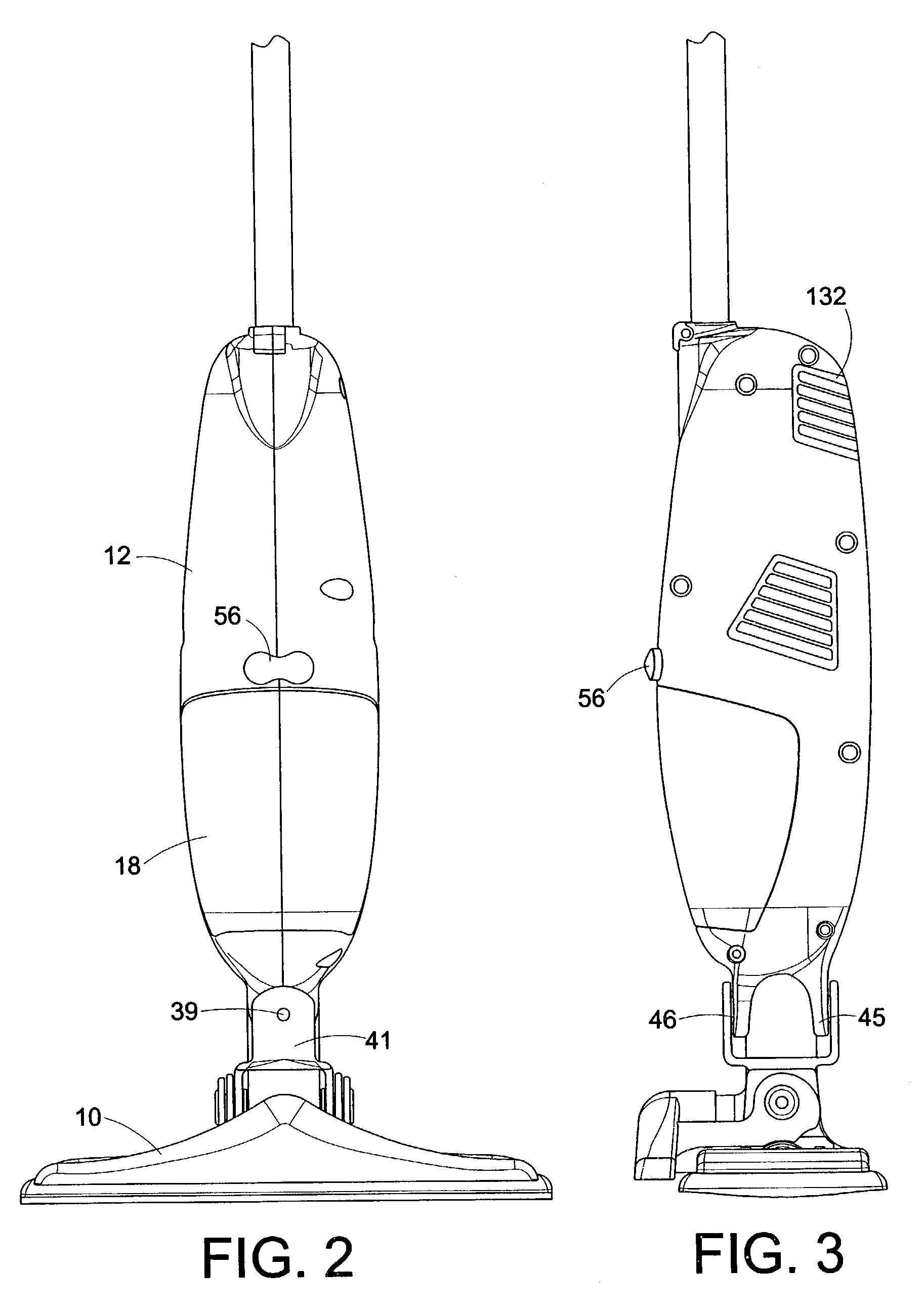 Vacuum cleaner with cleaning pad