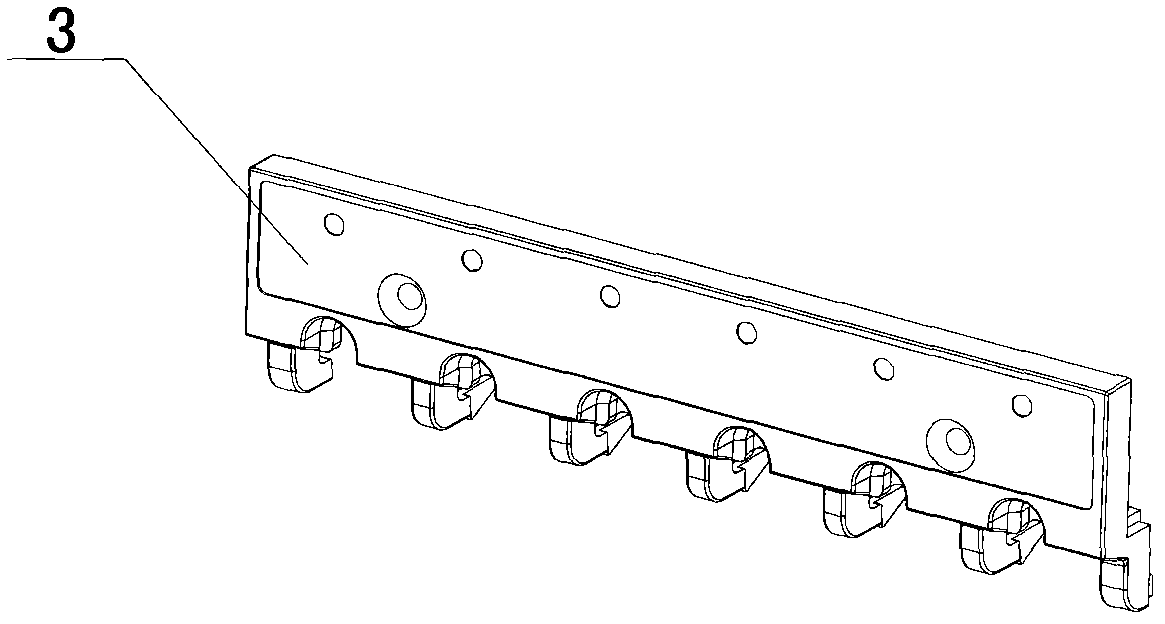 Distributing frame monitoring apparatus with combination of port triggering and link scanning