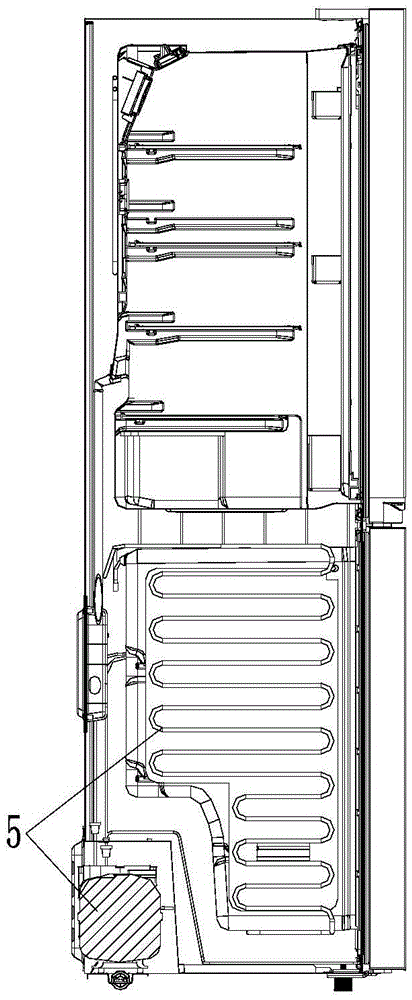 Refrigerator with copious cooling quick-freezing zone