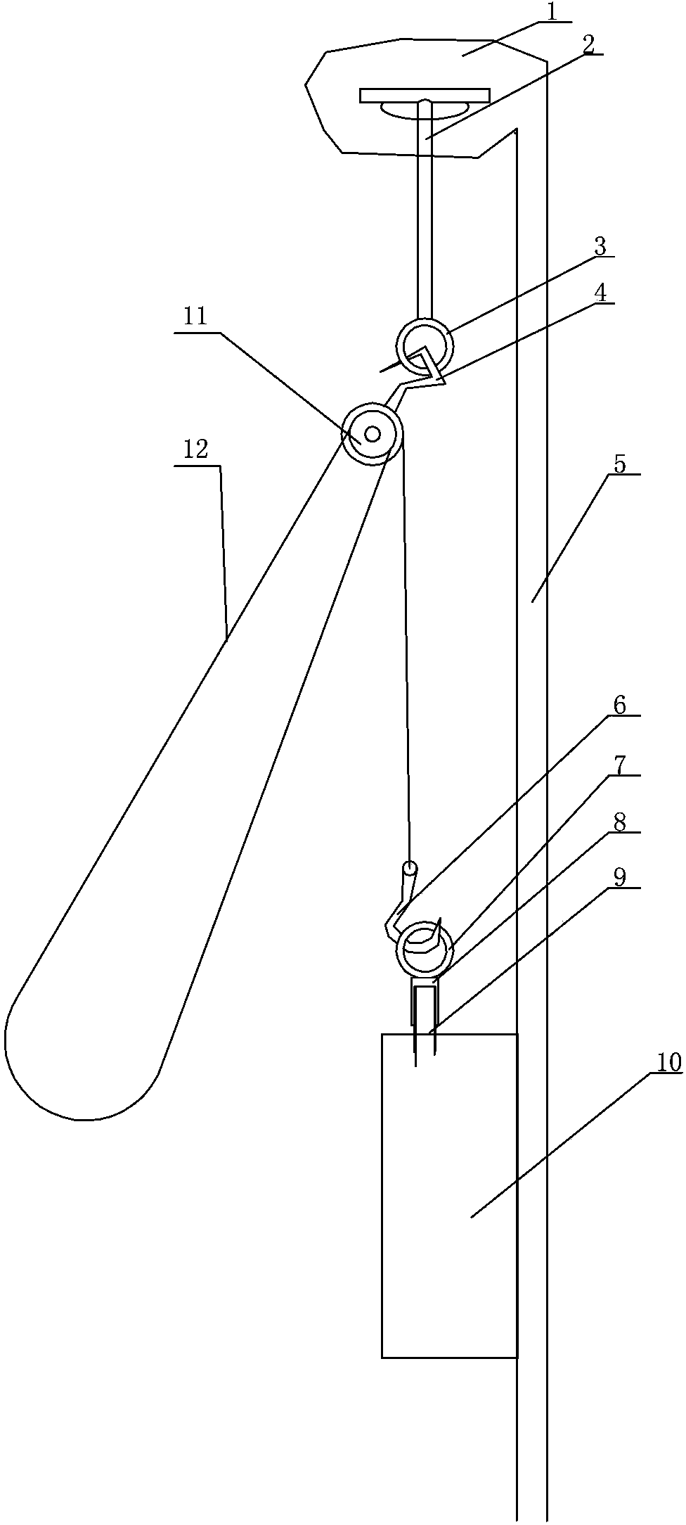 Hoisting device for overhauling jackdrill head of mining trolley and hoisting method