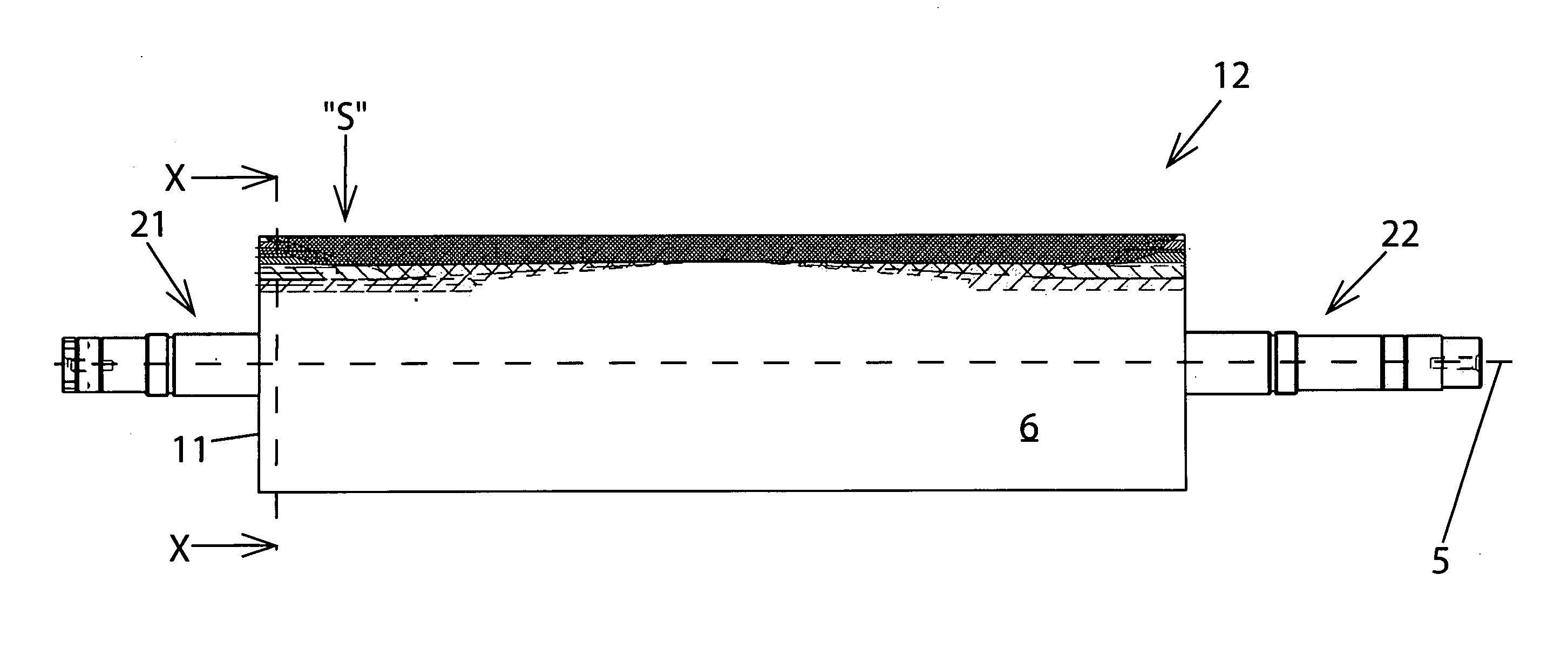 Suction roller for transporting flat material blanks