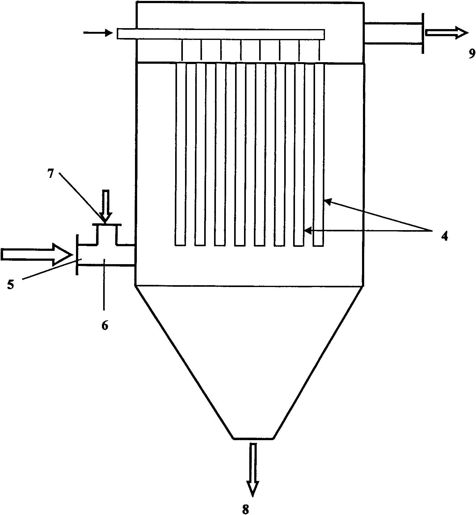 Filter element for filtering high-temperature dust and purifying gas as well as preparation method and application thereof