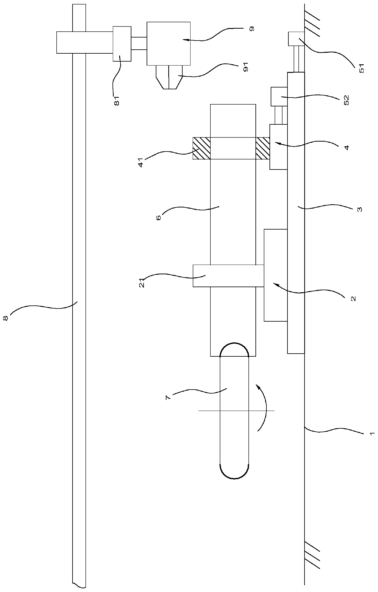 Arc striking device and arc striking method thereof