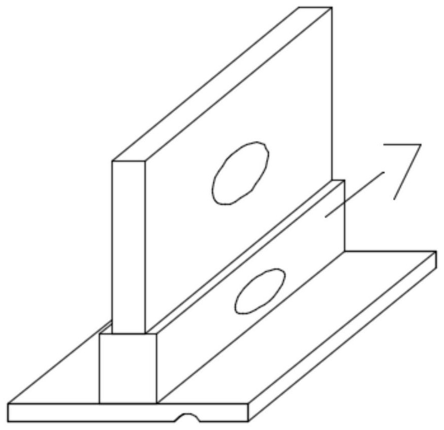 Knitted fabric processing device facilitating cutting