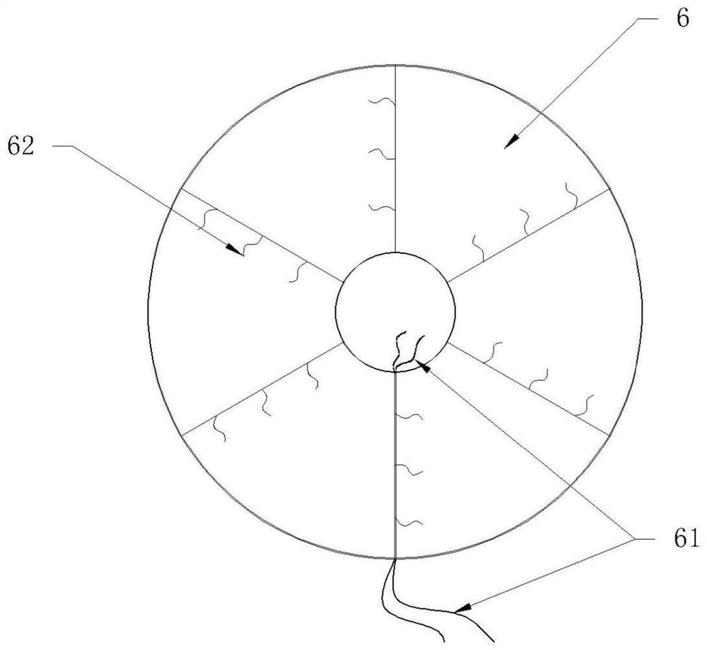 Antenna support maintenance platform based on shared tower and use method thereof