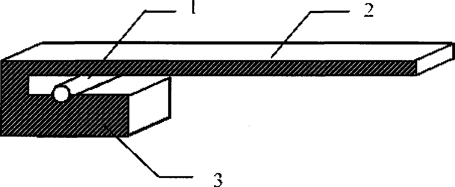 Displacement or acceleration sensor