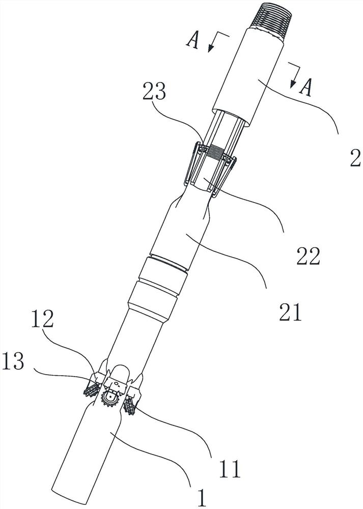 Casing centralizing device and centralizing method for well completion of horizontal well