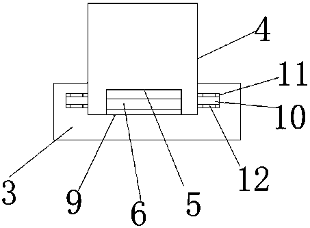 Automatic discharging device of material pulling frame