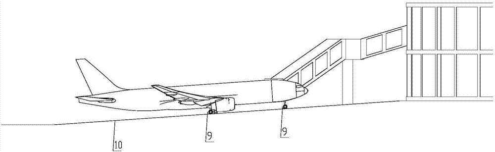 Composite airport with multi-apron and multi-airplane parking and boarding method