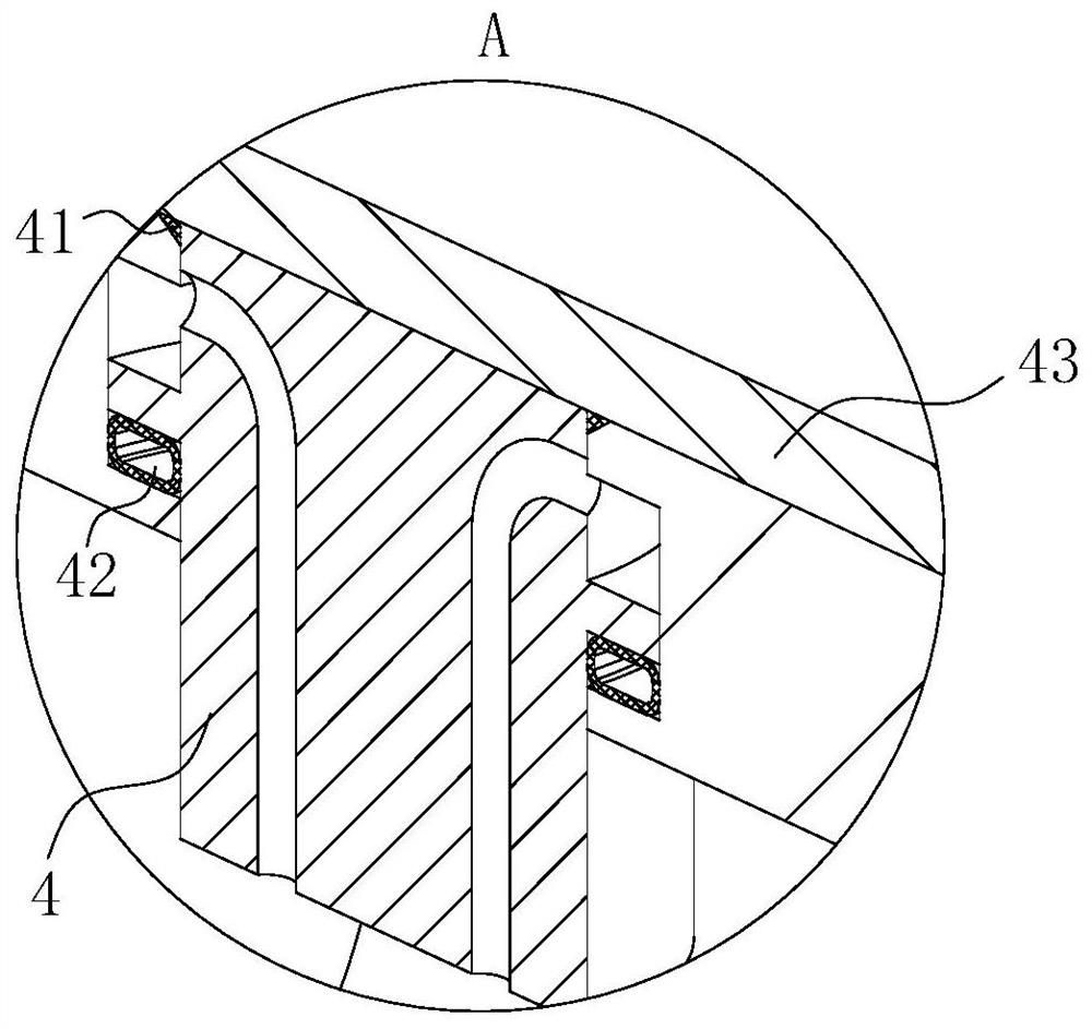 Low-water-suction water pump