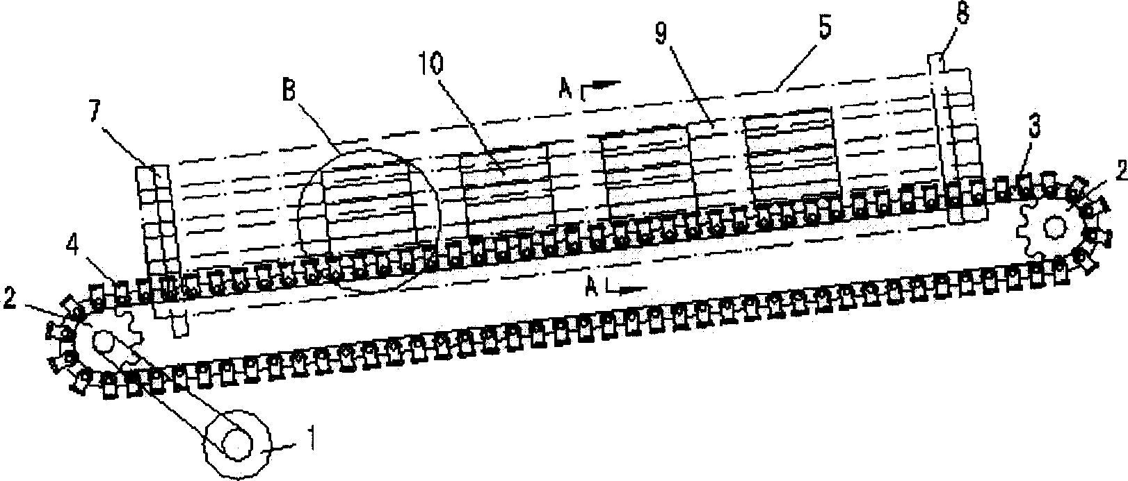 Method of carrying cigarette assisted by slight friction force and apparatus thereof