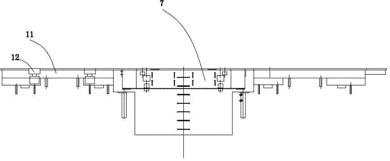 Multiple-mould changing system in triangular arrangement