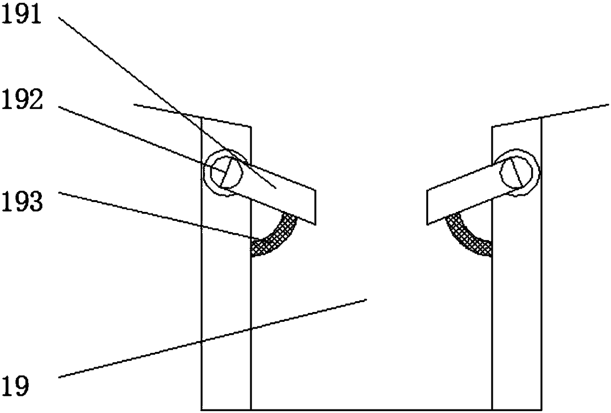 Capacitor production conveying apparatus