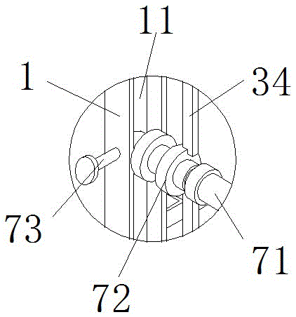 A flattening device for steel plates