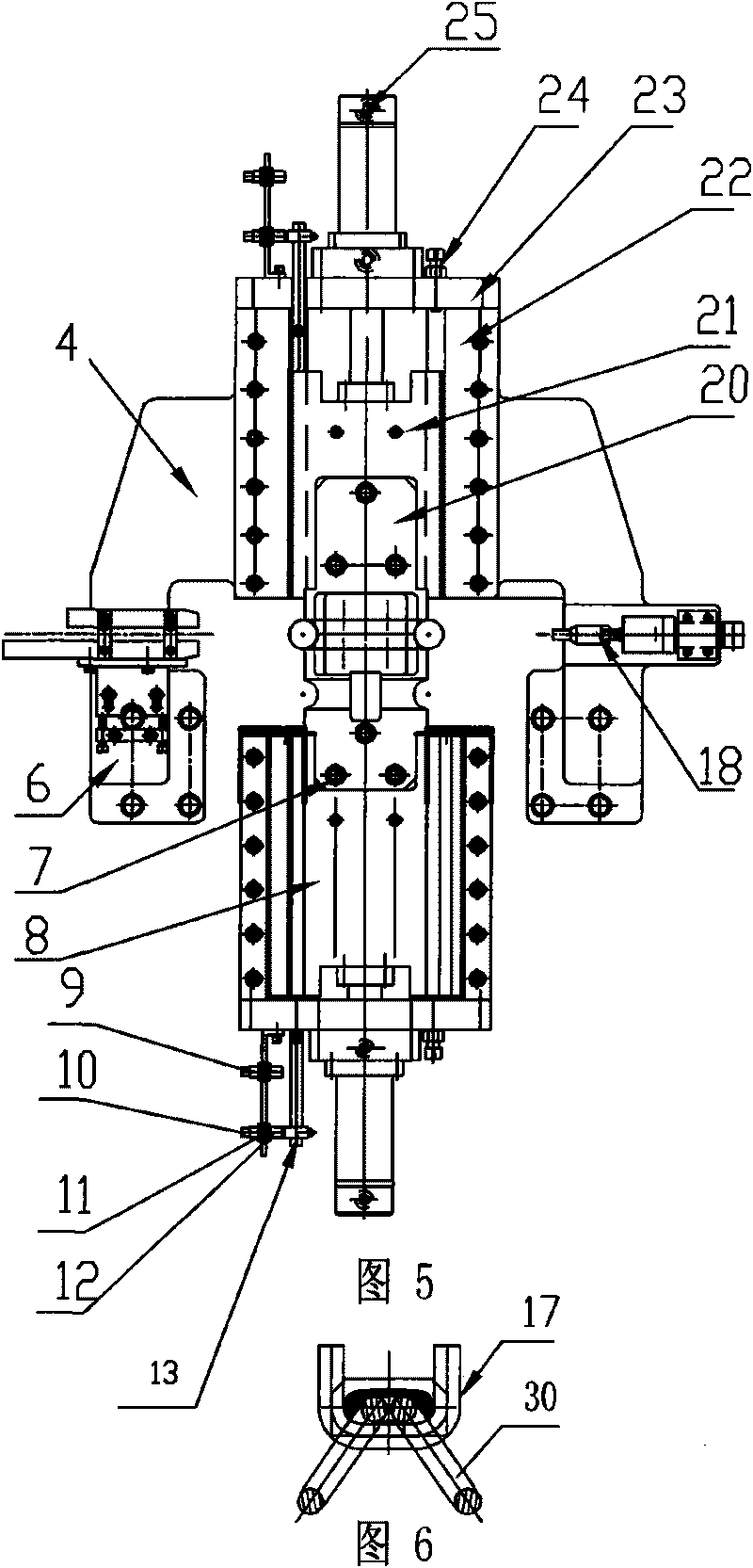 Two-station mandrel mechanism for serially connected knitting of metal ring chain