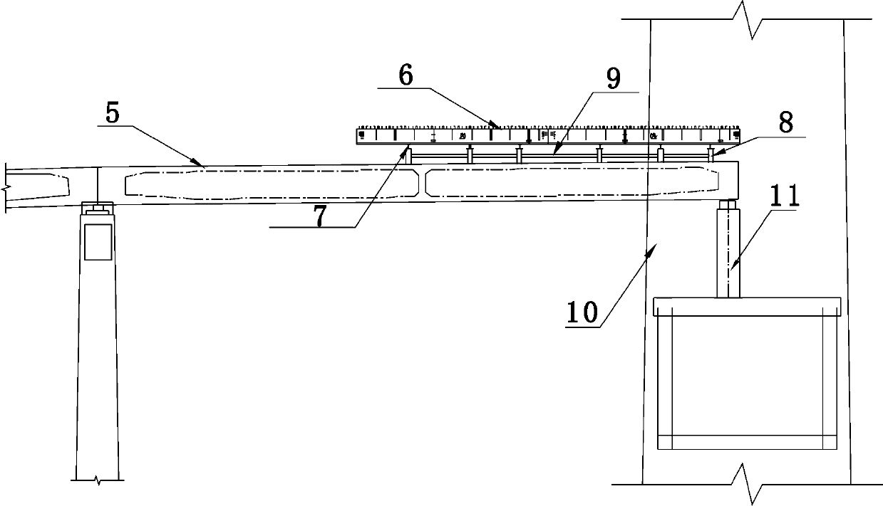 Suspension hardware suitable for suspension bridge steel structured bridge decking and operation method