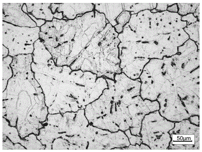 Method for preparing graded pressurization liquid forging aluminum alloy engine cylinder cover