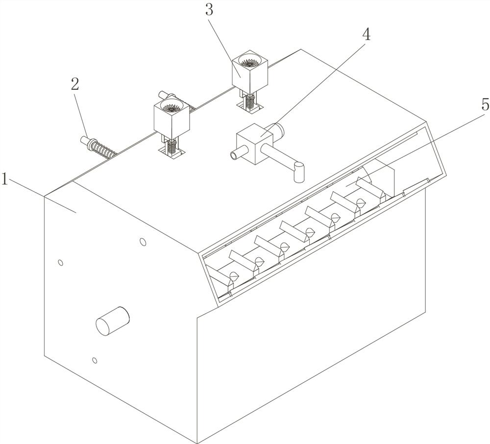 Energy absorption and noise reduction type impact crusher