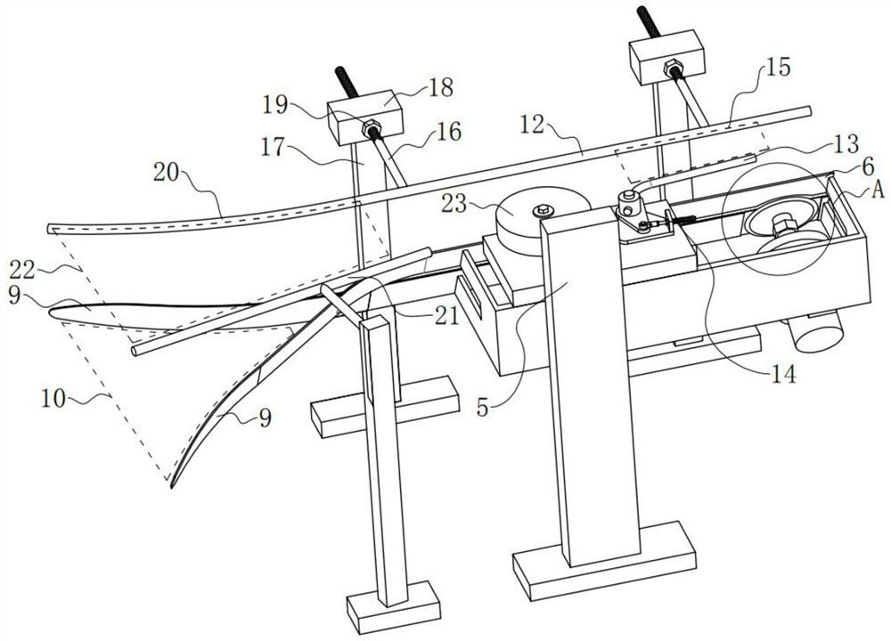 Automatic poultry slaughtering machine and method