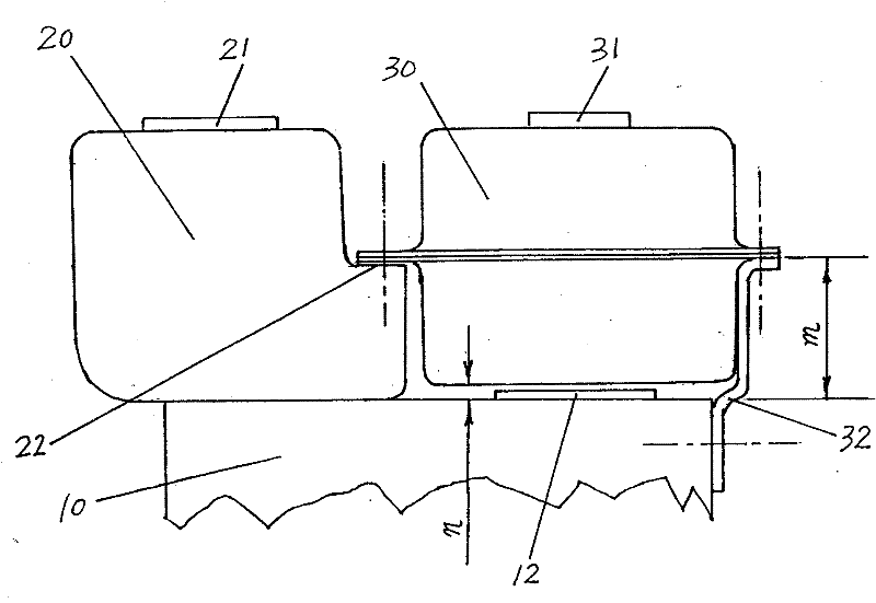 Fuel tank bracket and single-cylinder horizontal evaporative diesel engine provided with same