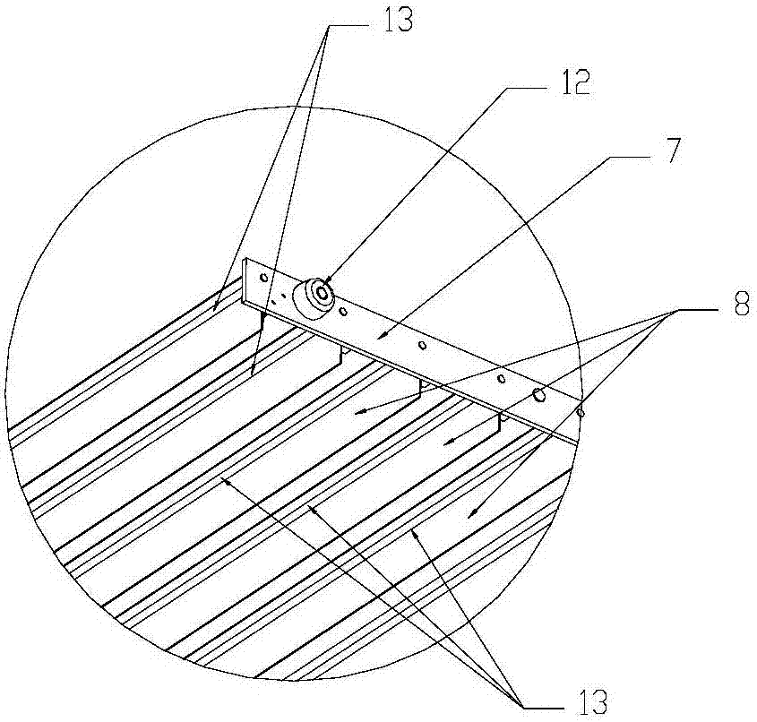 Sludge scraping assembly