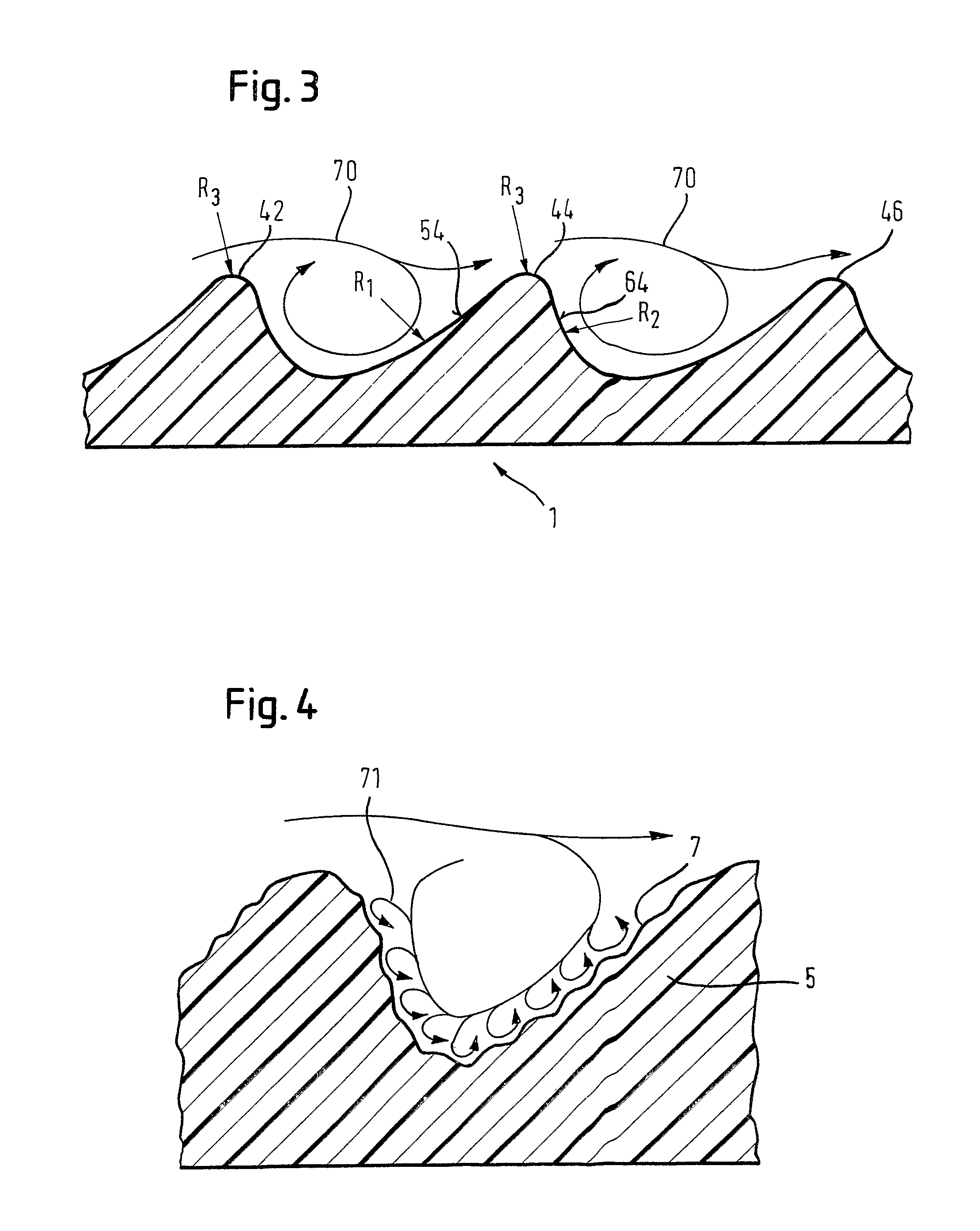 Medical device for fluid flow and method of forming such device