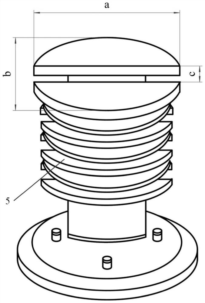 Resistance and noise reduction type insulator and high-speed train pantograph with same