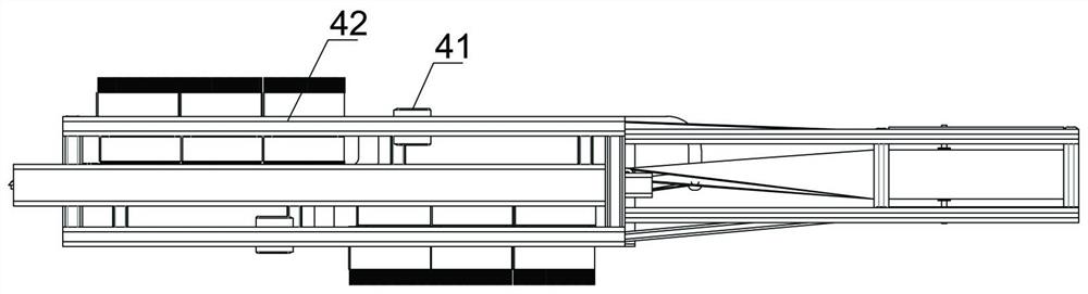 Clamp type automatic mummified aphid collecting device