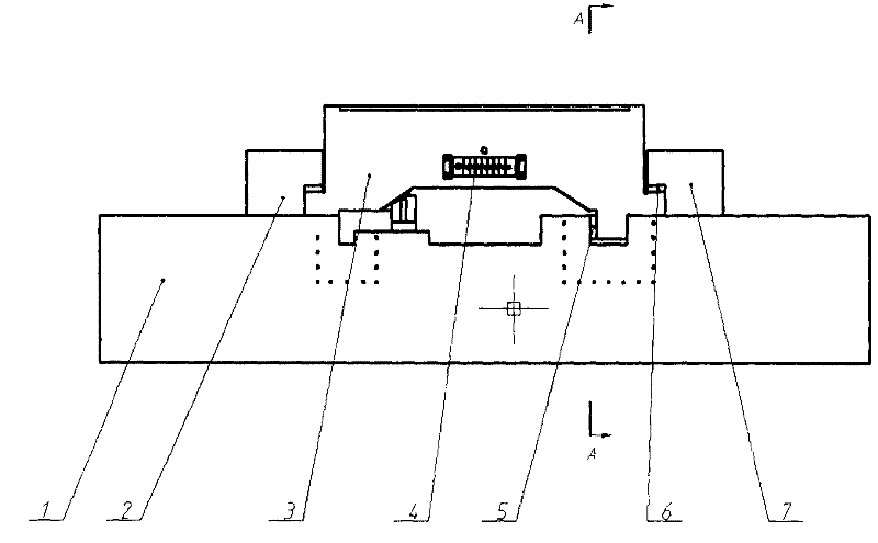 T-shaped hydrostatic guide rail for precision finishing machine tool