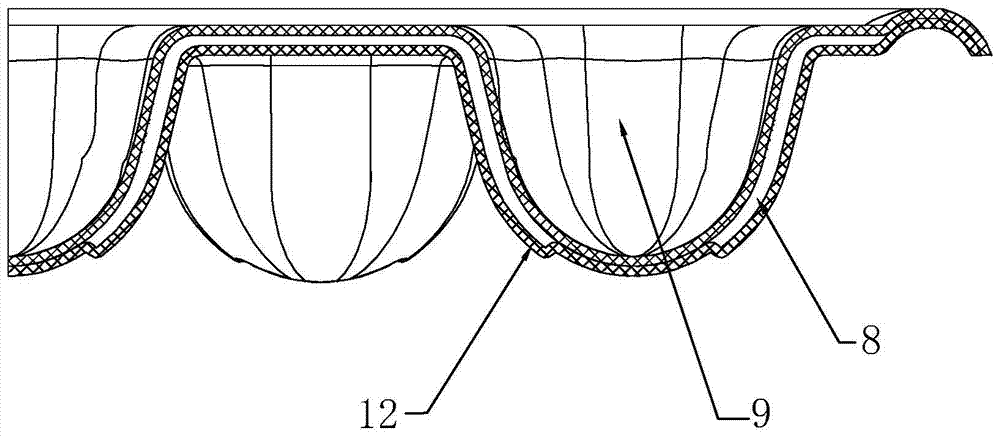 A double-concave honeycomb cavity hollow structure solar collector plate core