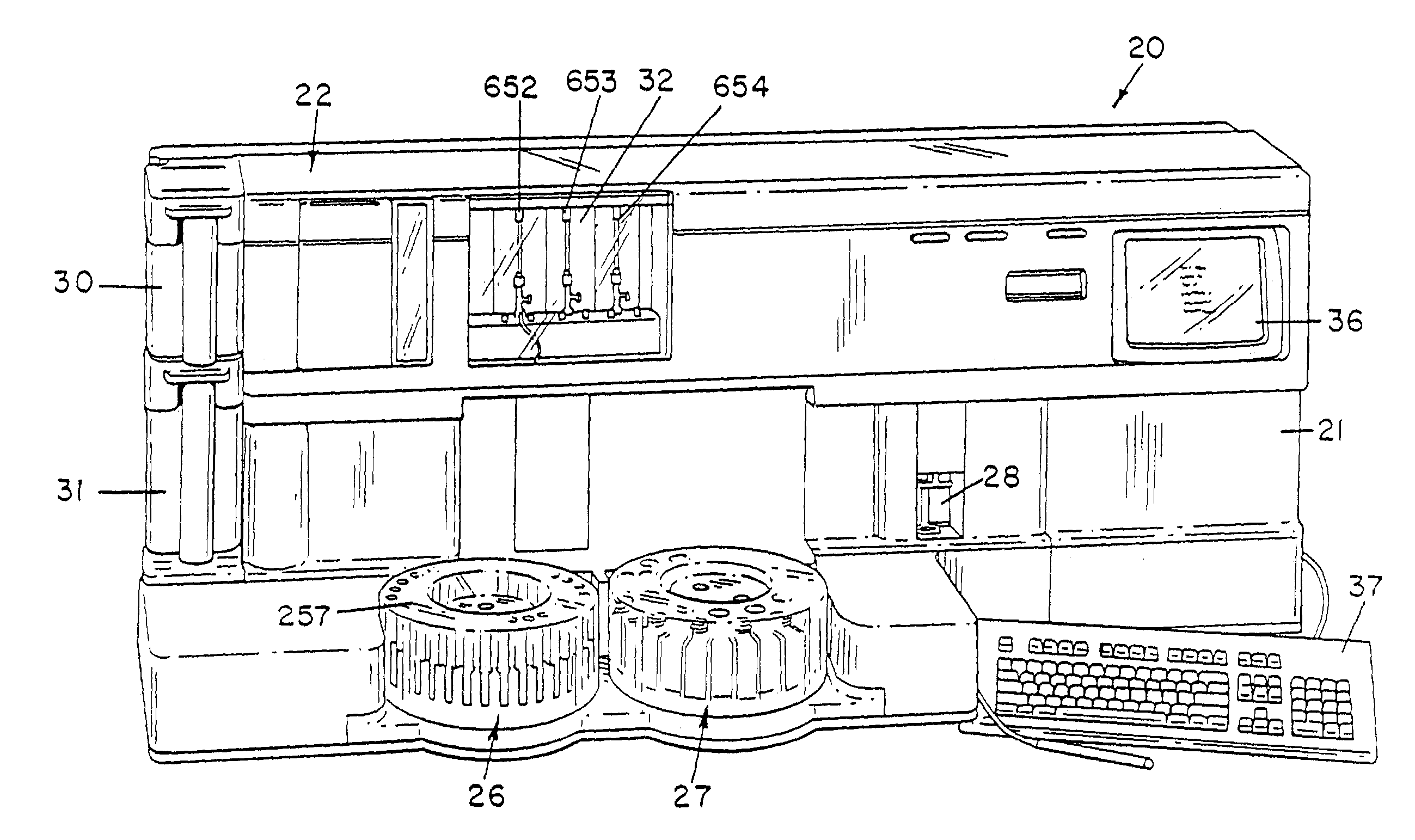 Fluid handling apparatus for an automated analyzer