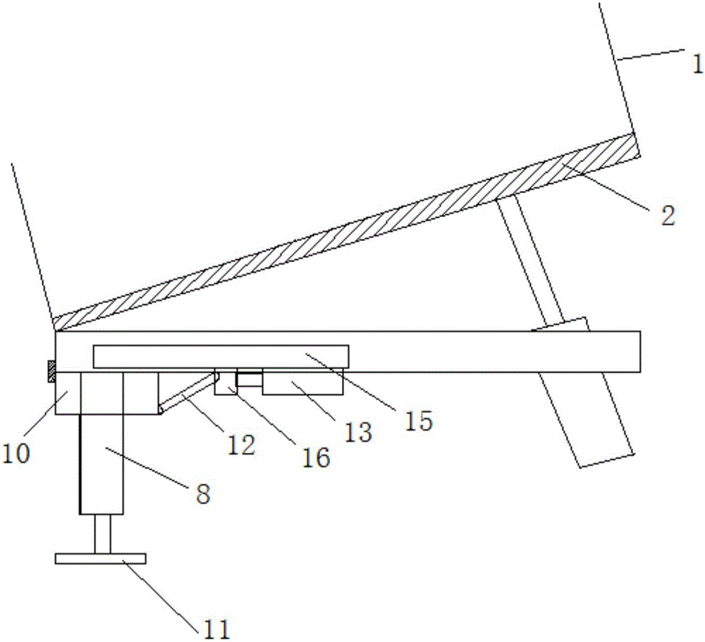 Carriage with replaceable carriage bottom plate, and supporting protecting mechanism