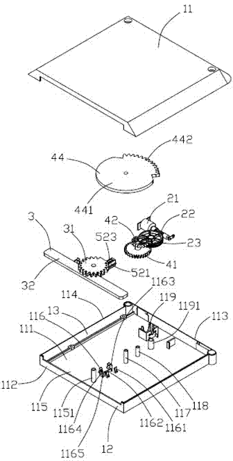 Automatic door opening device and refrigerator with same