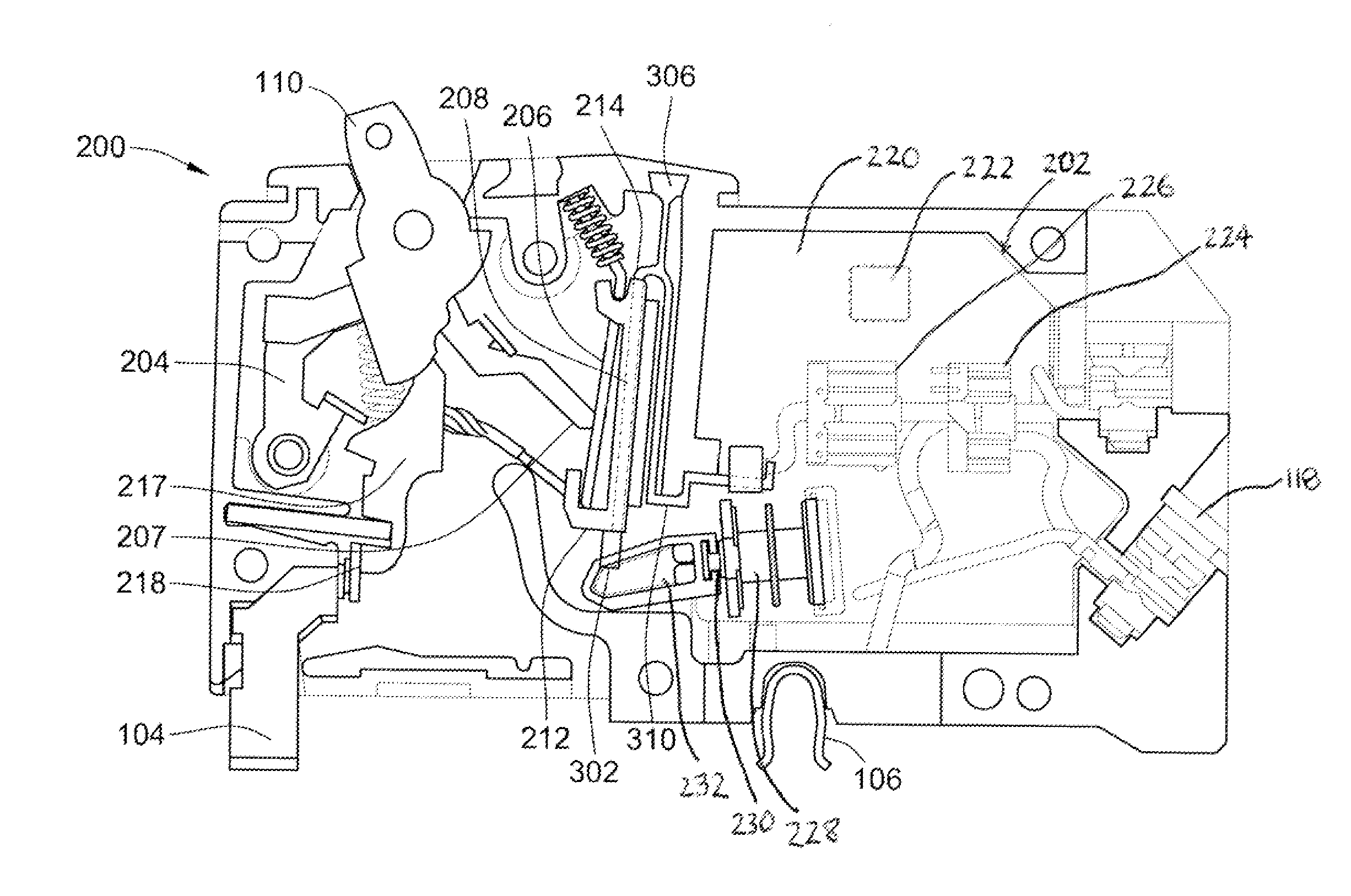 Mechanical flexible thermal trip unit for miniature circuit breakers