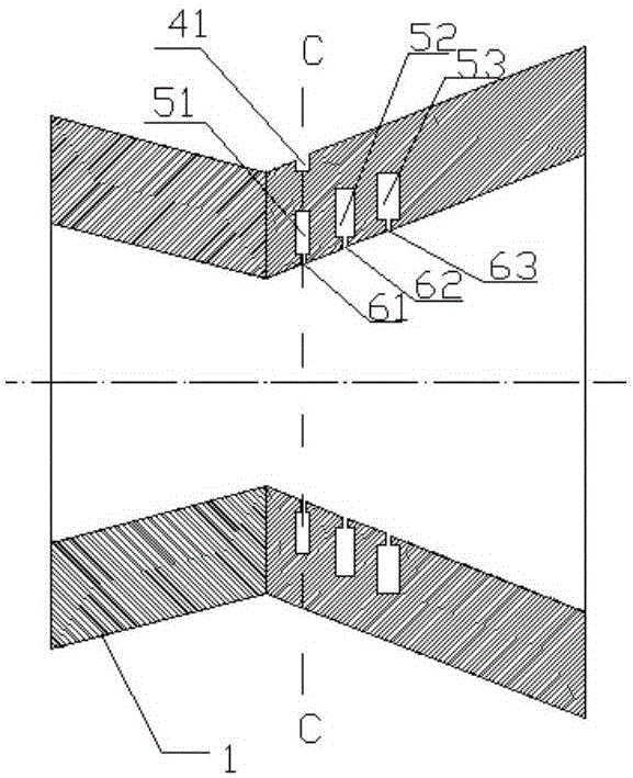 Method for improving thrust coefficient of pulse detonation engine and spraying pipe