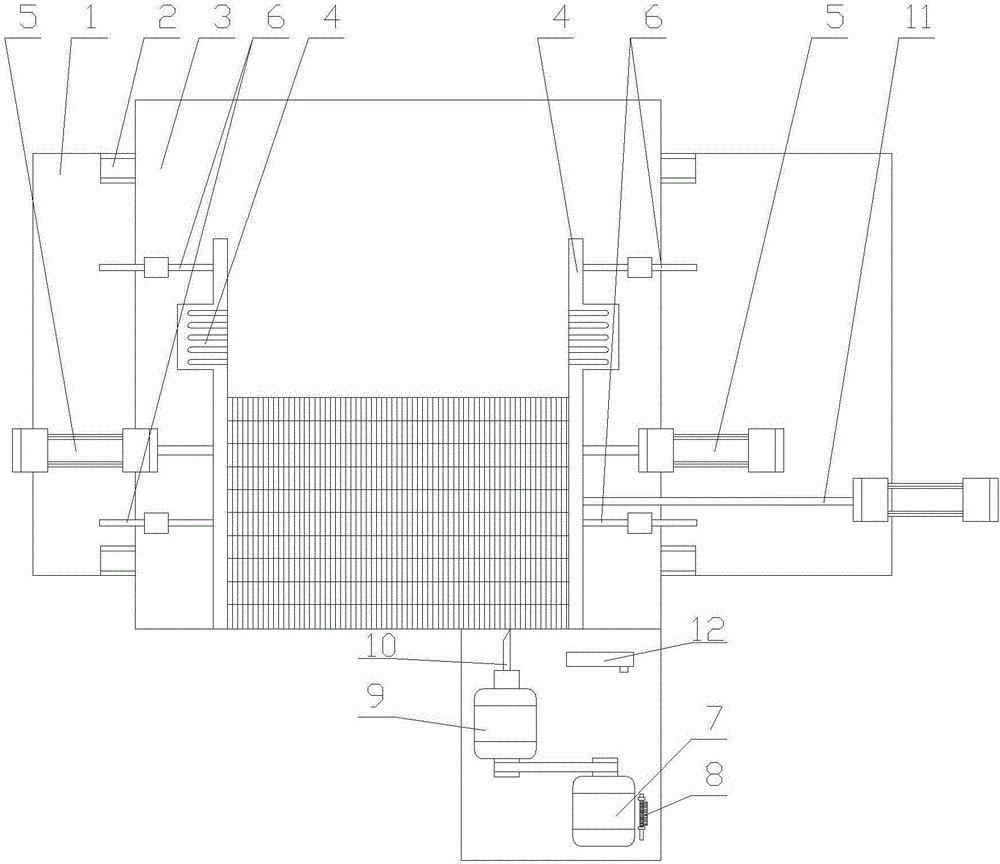 Automatic cutting device for heat dissipation fins