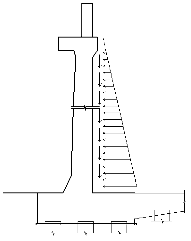 Connecting structure of circular coal bunker coal retaining wall and coal piling area raft foundation and construction method thereof