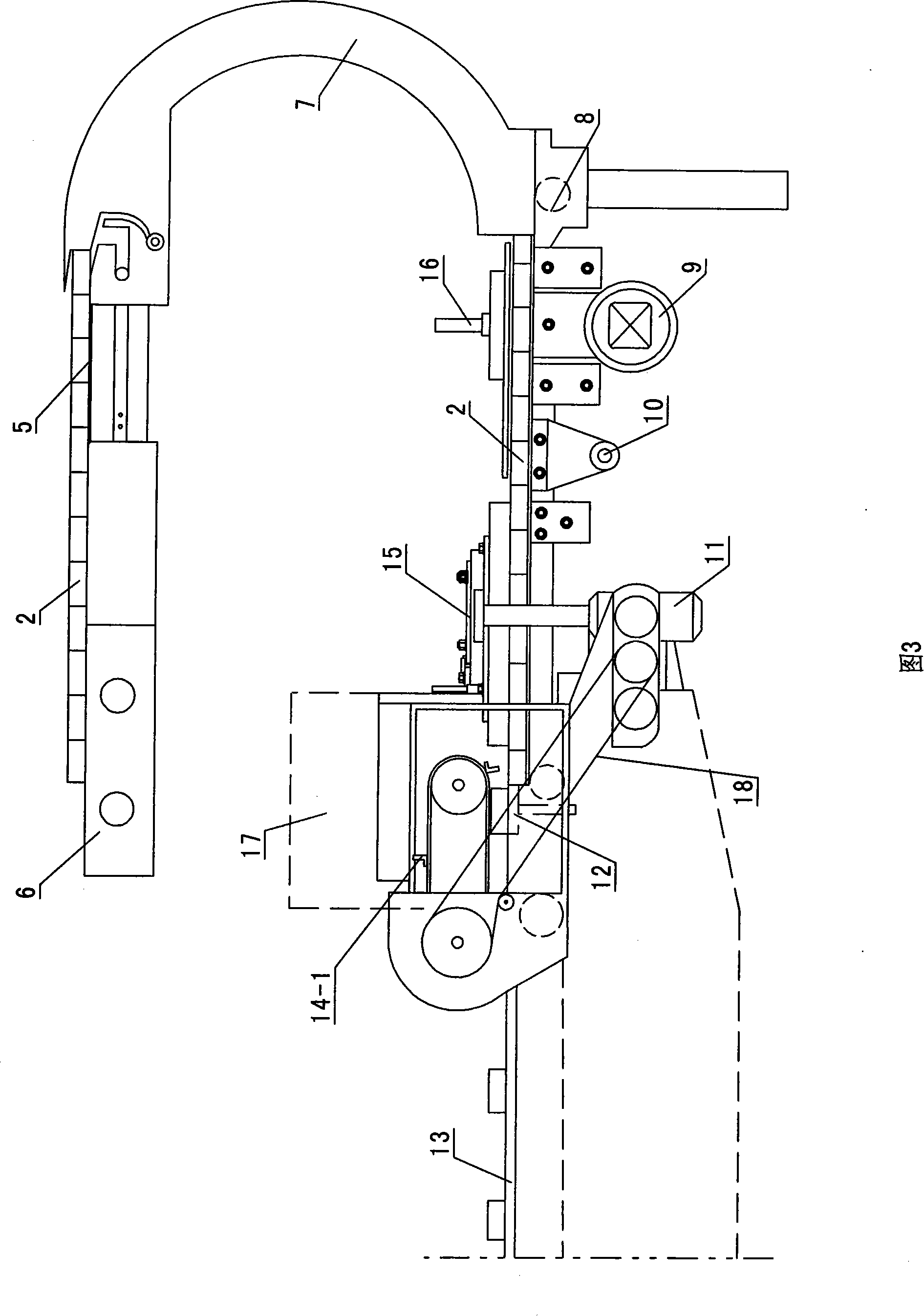 Auxiliary packing machine for cigarette packet transparent paper and cigarette packet conveying system thereof