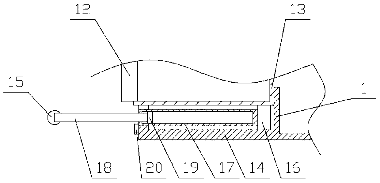 User-friendly suitcase with function of expanding capacity