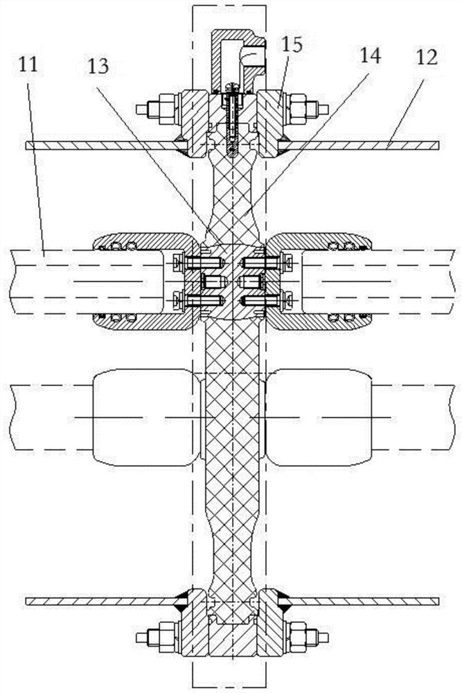 Three-phase common-box insulator assembly and GIS