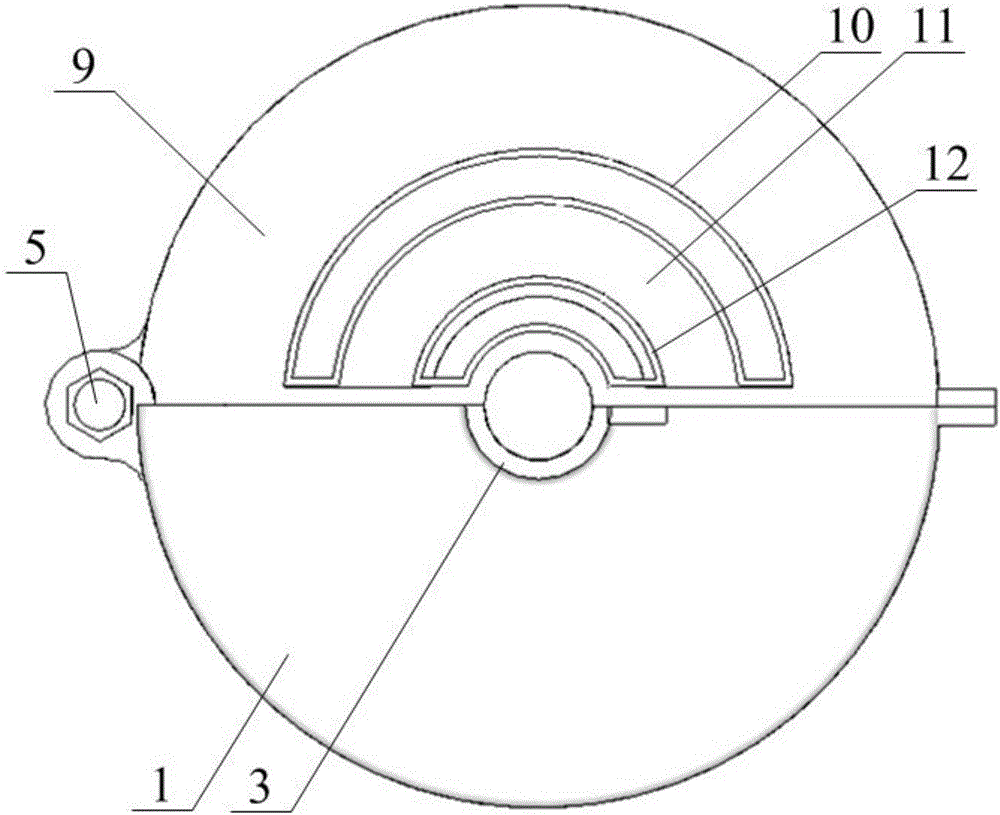 Nuclear magnetic resonance sensor for detecting composite insulator umbrella skirt