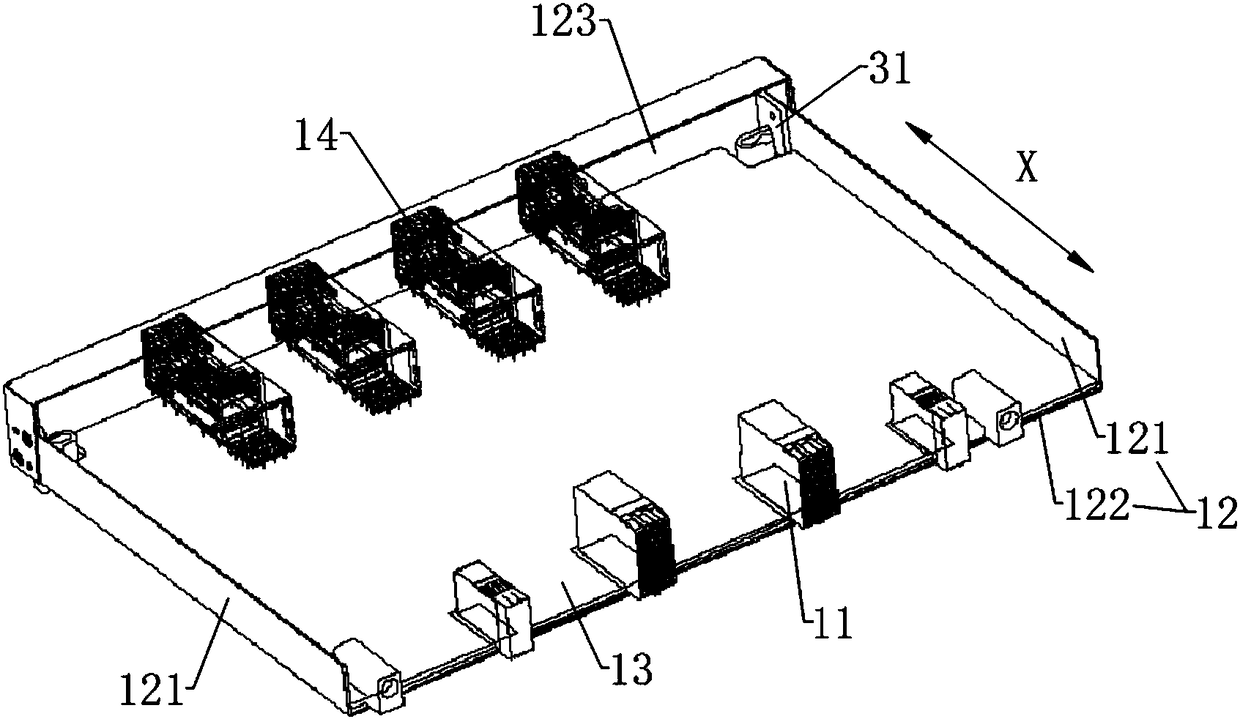 Unplugging assistant device, plug-unplugging component and communication equipment