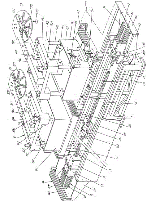 Automatic reaming device for center hole of circular saw blade